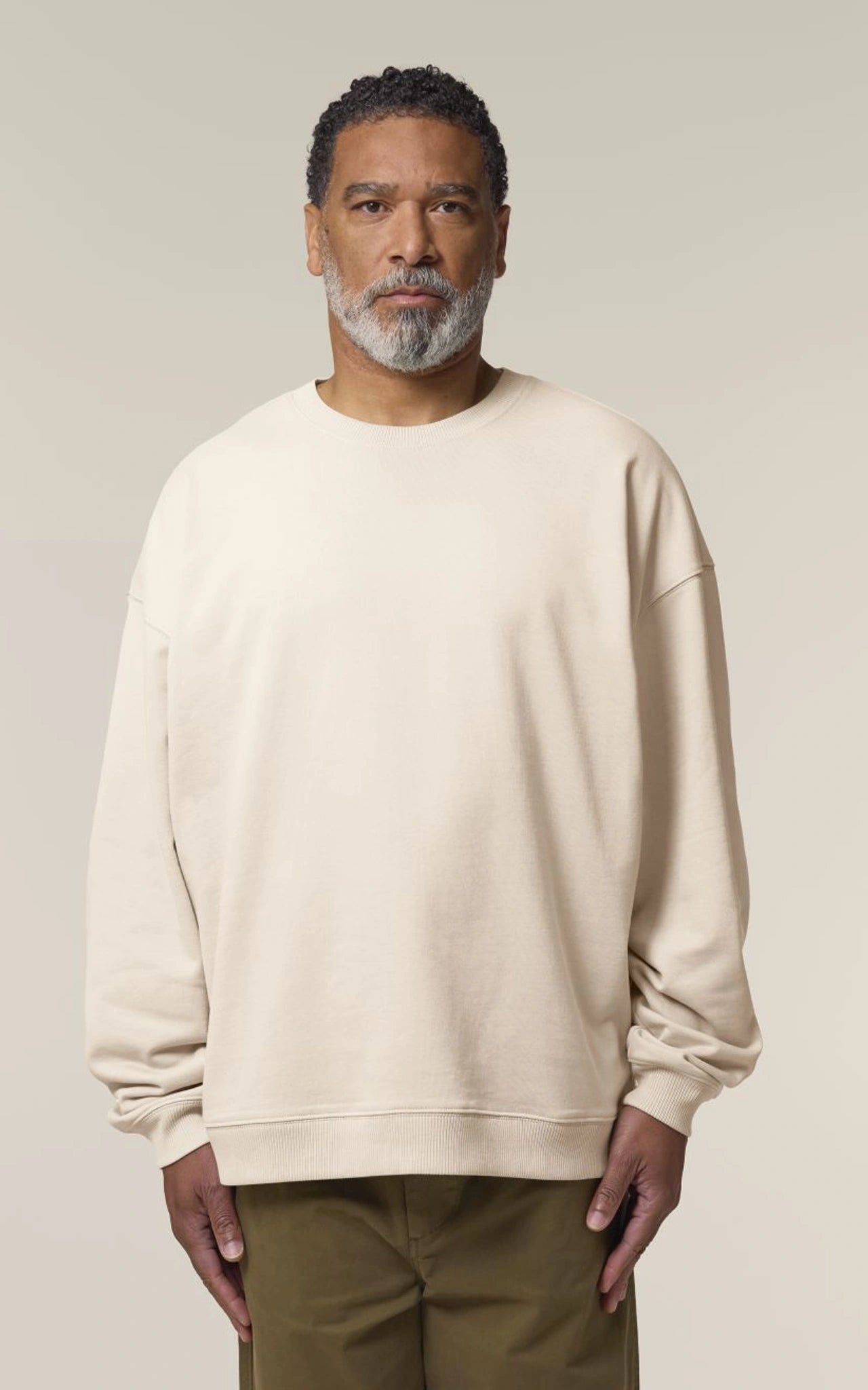 Oversized Sweatshirt im urbanen Stil – Nachhaltig & GOTS-zertifiziert