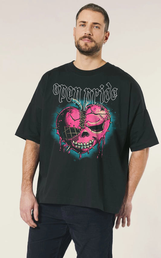 schwarzes Streetwear Oversized T-Shirt stitched heart - Vorderansicht